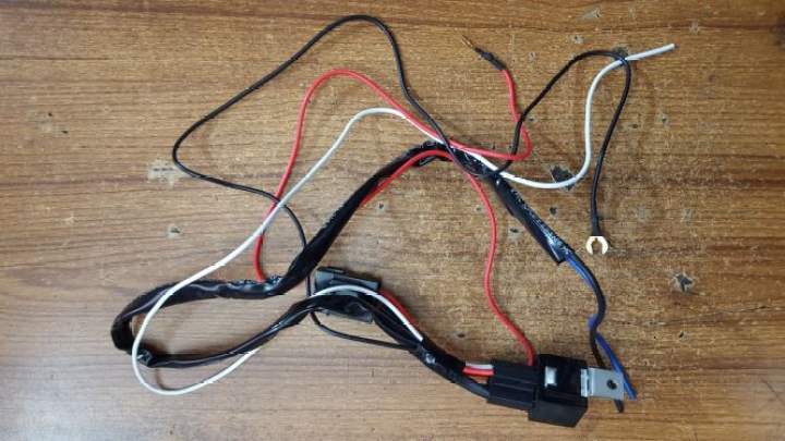 Horn%20/%20Headlight%20Relay%20Harness%20For%20Motorcycle%20/%20Bike%20/%20Car%20-%20Image%204