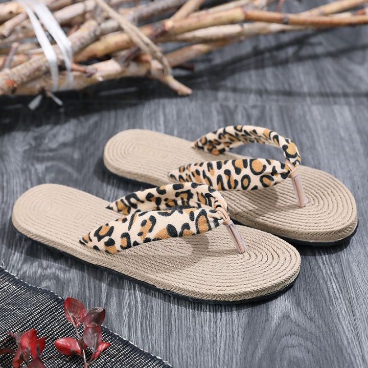 Internet%20Hot%20Sandals%20Flip-Flops%20Women's%20Summer%20Outdoor%20Flat%20Seaside%20Vacation%20Beach%20Shoes%20Women's%20Slippers%20Non-Slip%20Flip-Flop%20Sandals%20-%20Image%202