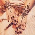 1 Pairs Henna Tattoo Stencil Temporary Hand Tattoo Body Art Sticker Template Indian Wedding Painting Henna Kit Tool Amour zii. 