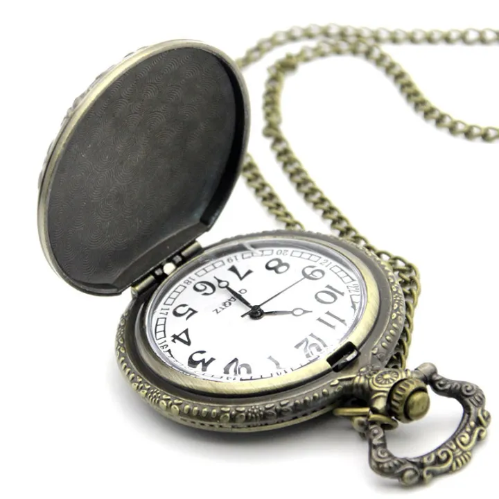 Zodiac%20large%20watch,%20stylish%20creative%20embossed%20vintage%20bronze%20pocket%20watch%20with%20chain%20flap,%20small%20quartz%20watch%20-%20Image%204