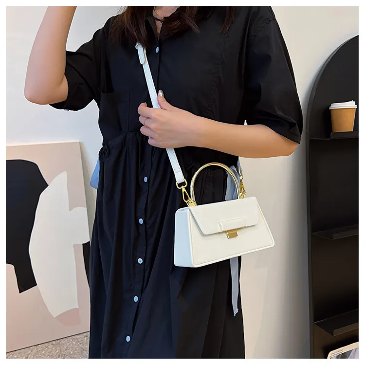 Metal Portable Small Square Bag 2023 New Simple Box Bag