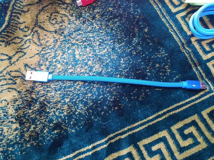 First%20Charging%20Support%20Type-C%20Short%20Cable%20-%20Image%203