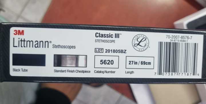 Littmann%20Classic%20III%20Medical%20Professional%20Stethoscope%20Standard%20Edition%20(Black%20Color)%20-%20Image%205