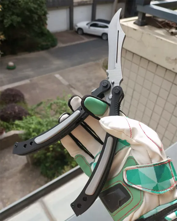 CS2 Butterfly Knife Replica - 3D Printed Unsharpened Prop for Cosplay and Gaming Decor with Smooth Flipping Mechanism