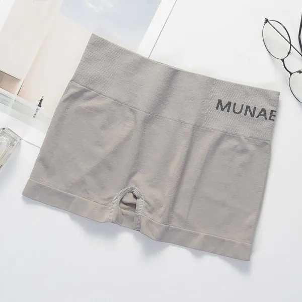 Premium%20High%20Waist%20Seamless%20Boxer%20Shorts%20for%20Women%20-%20Comfortable%20Boy%20shorts%20&%20Safety%20Panties%20-%20Image%204