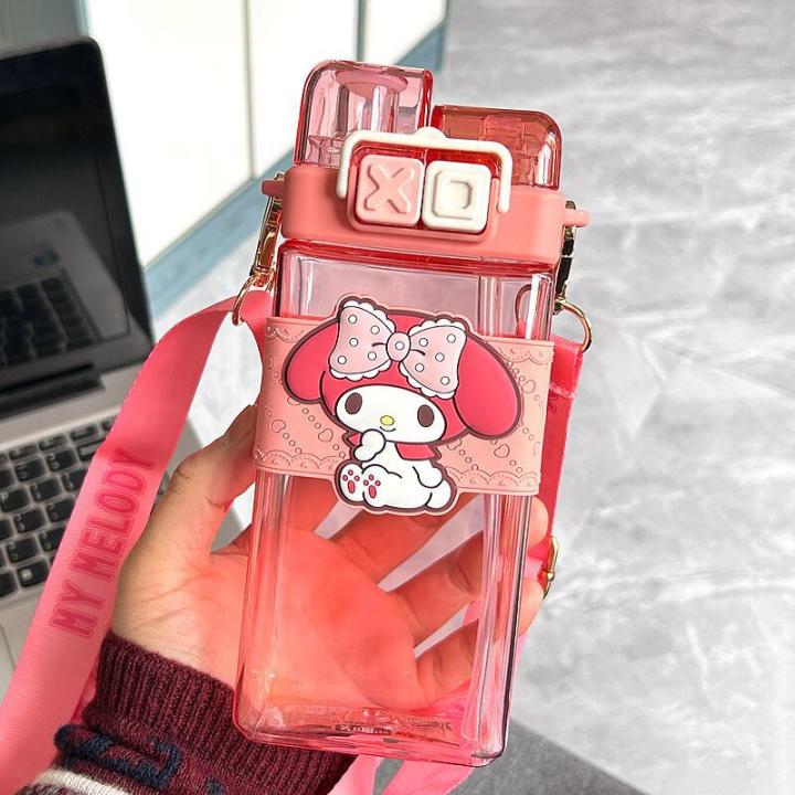 Water%20Bottle,%20Travel%20Mug%20&%20Double-Wall%20Insulated%20Cup%20with%20Adorable%20Sanrio%20Print,%20520ml%20-%20Image%205