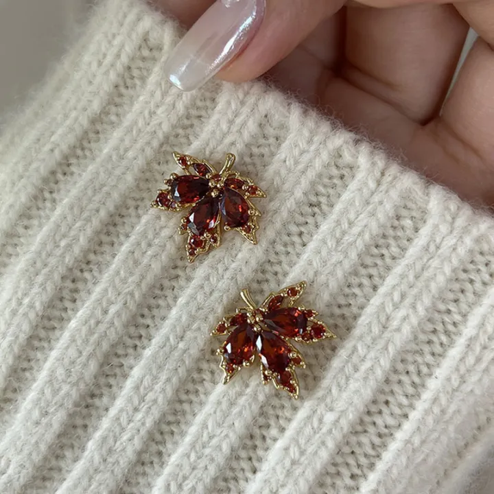 Fashion%20New%20Red%20Maple%20Leaf%20Earrings%20Light%20Luxury%20Temperament%20Simple%20Personality%20Women%20Party%20Earrings-MINETTE%20-%20Image%203