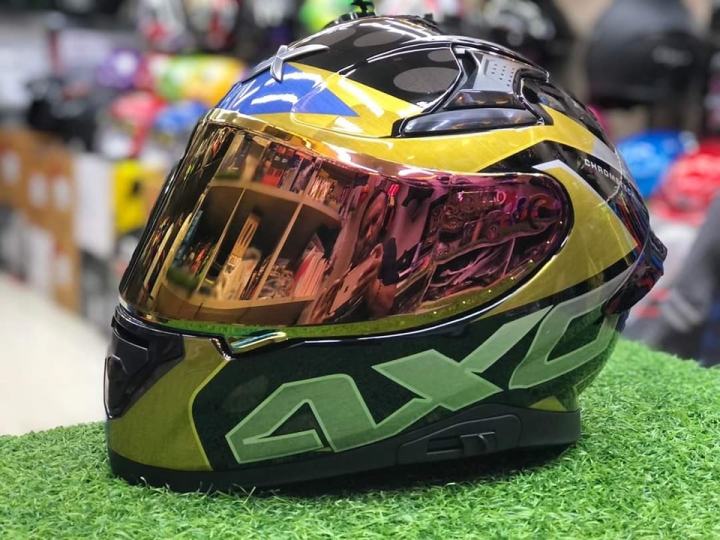 Axor%20Apex%20DOT%20&%20ECE%20Certified%20Helmets%20for%20the%20bikers%20-%20Image%204