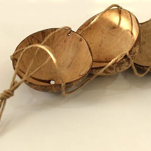 Set%20of%206%20Hanging%20Coconut%20Planter%20Set%20w/%20Drainage%20Hole-%20Perfect%20for%20Succulents,%20Flowers,%20Small%20Plants,%20Indoor%20&%20Outdoor%20Gardens-%20Handcarved%20by%20Artisans,%20Eco-Friendly%20&%20Sustainable%20-%20Image%202