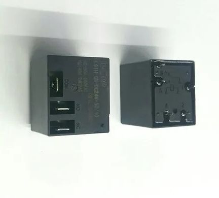 IPS%20RELAY%2012/24%20VOLT%20ELECTRONIC%20SPICES%20HEAVY%20DUTY%20BOX%20TYPE%20RELAY%20SPDT%20Power%20Relay%20-%20Image%207