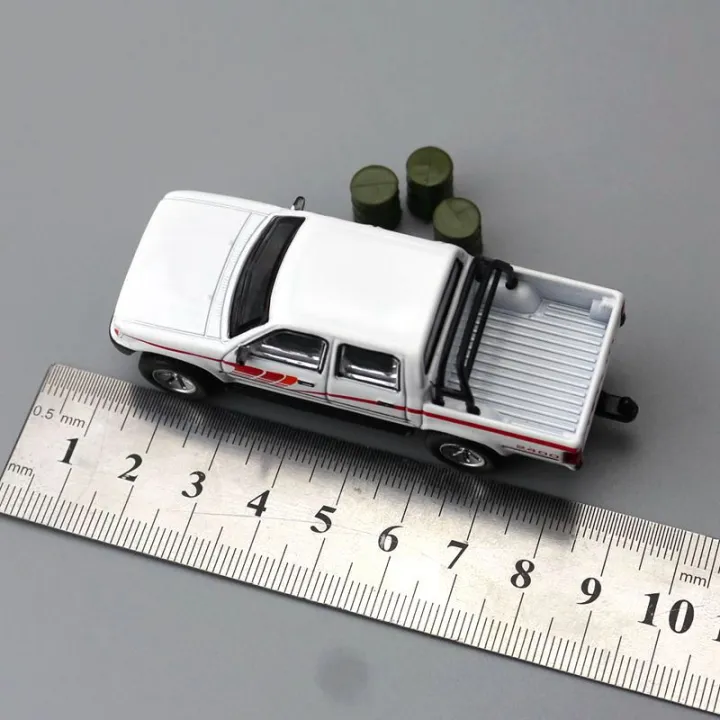 JKM%201:64%20Toyota%20Hilux%20Pickup%20Die-Cast%20Vehicles%20Alloy%20Model%20Car%20Toy%20-%20Image%206