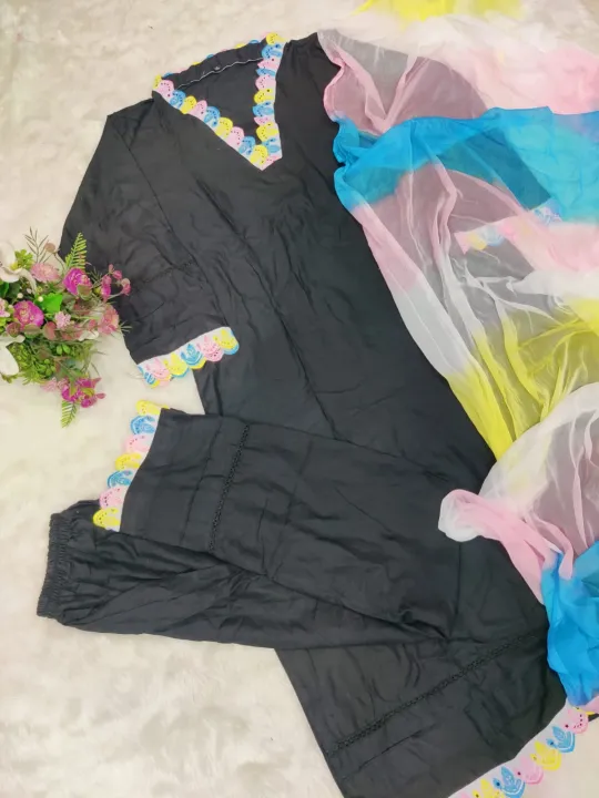New%20Designed%20Stitched%20Cotton%20Rongdhonu%20Embroidery%20Work%20Naira%20Kat%20Stylist%20and%20Fashionable%20Three%20Piece%20for%20Women%20-%20Suitable%20for%20All%20Seasons%20-%20Image%205