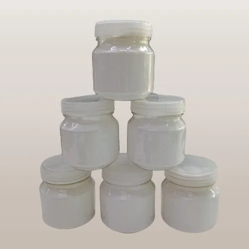 Carrom%20Board%20Boric%20Powder%20-%20%20Bottle%20-%201%20pcs%20-%20Image%202