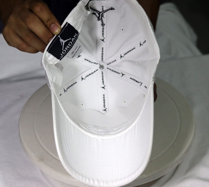 100%25%20Export%20and%20Premium%20White%20Cap%20for%20Exquisite%20people-JD%20-%20Image%205