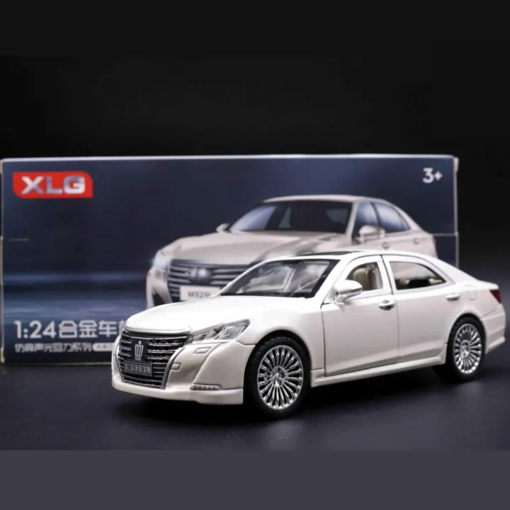 1:24%20Toyota%20Crown%20Diecast%20Alloy%20Car%20XLG%206%20Open%20Premium%20Model%20Vehicle%20Metal%20Toy%20Model%20Pull%20back%20Sound%20Light%20-%20Image%209