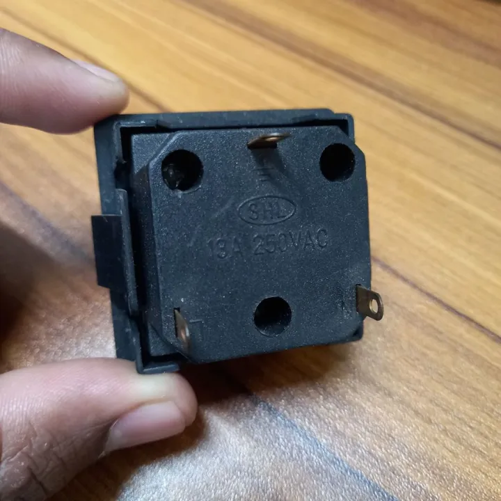 BLACK%20IPS%20Socket%203%20Pin%20Panel%20Mount%20AC%20220V%20IPS%203%20Pin%20Socket%20For%20IPS%20Power%20Socket%20UPS%20Socket%203%20Pin%20Leads%20Adapters%20-%20Multi%20Plug%20-%20Multi%20Plug%20-%20Image%206