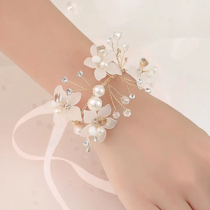 Artificial%20Flowers%20Wrist%20Corsage%20Elegant%20Comfortable%20Touch%20Anti-Wear%20Bride%20Bridesmaid%20Wrist%20Corsage%20Artificial%20Flowers%20Bracelet%20for%20Wedding%20Engagement%20-%20Image%205