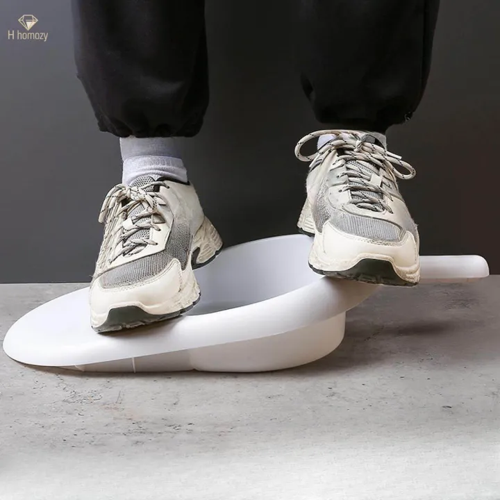 Portable%20Bed%20Pan%20with%20Guard%20with%20A%20Handle%20Load%20Bearing%20Bedridden%20Urinal%20for%20Home%20Elderly%20Men%20-%20Image%202
