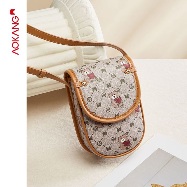Aokang%20Bag%20Women's%20Bag2022New%20Popular%20Niche%20French%20Bear%20Good-looking%20Female%20Crossbody%20All-Matching%20Bag%20-%20Image%208