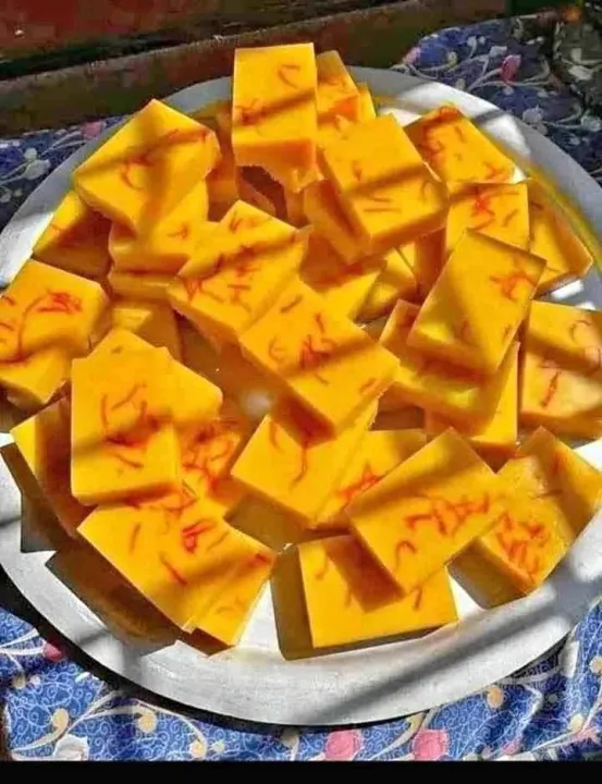 Hand%20made%20safron%20soap%20100gm%20-%20Image%204