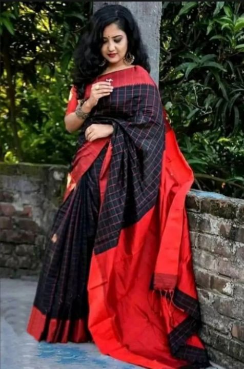 Trendy and Fashionable Tangail 12 Haat Dhupiyan Check Saree For Women
