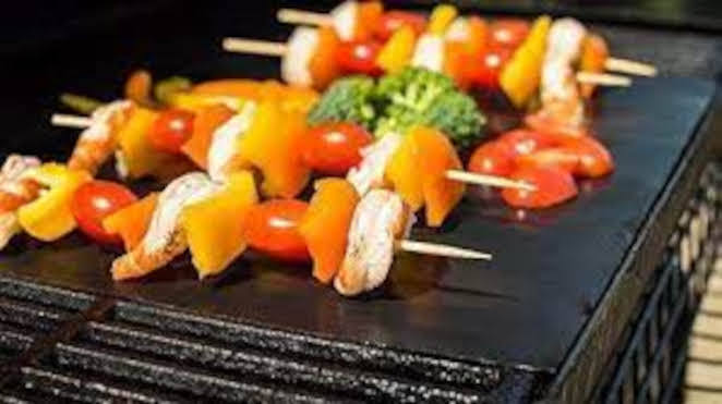 Bamboo%20Wooden%20skewers%20Stick%20for%20Kabab,Paneer%20Tikka,seekh,Barbeque%20and%20Grilling%20-%208%20Inch%20(Pack%20of%20100)%20-%20Image%203