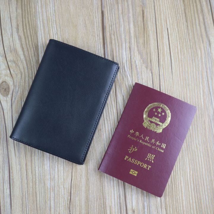 Leather%20Passport%20Cover%20Holder%20-%20Black%20-%20Passport%20Cover%20-%20Image%206