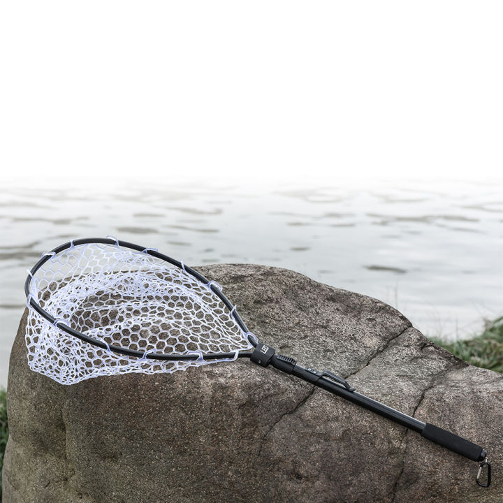 Free%20Sports%20Collapsible%20Aluminum%20Alloy%20Fishing%20Net%20Folding%20Fish%20Landing%20Net%20with%20Carabiner%20Clip%20for%20Fish%20Catching%20Releasing%20-%20Image%205
