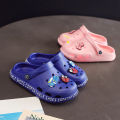 The third generation of upgraded Caterpillar summer cute men's and women's shoes hole cartoon children's sandals baby shoes a generation of hair.