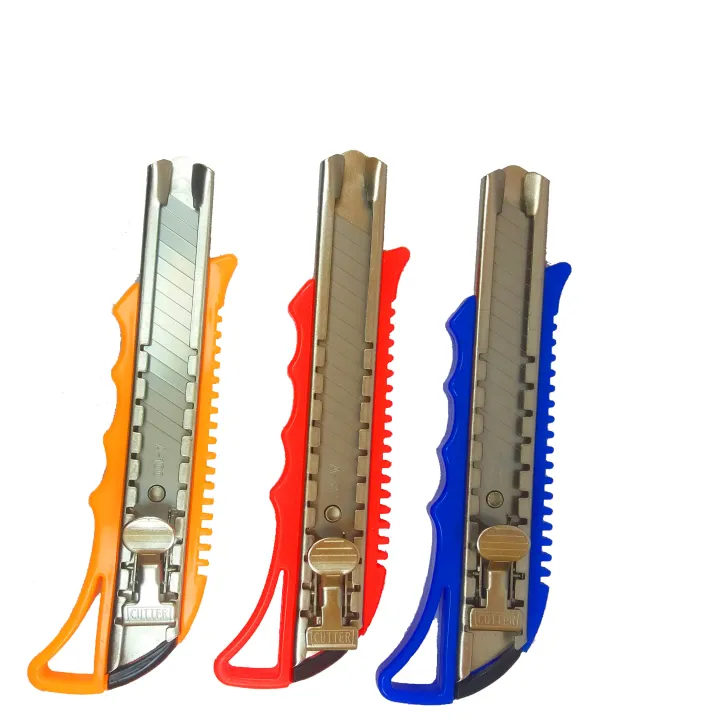 Anti%20Cutter%20Knife%2018mm%20Big%20Size%20Steel%20Multicolor%20-%20Image%203