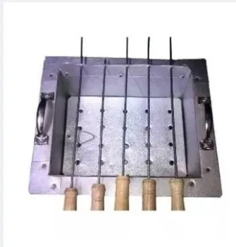 BBQ%20Grill%20Tin%20Made%20Maker%20with%205%20stick%20-%20Silver%20-%20Image%204