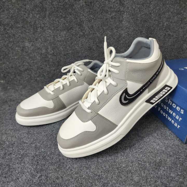 Trendy%20Sports%20Shoes%20For%20Man%20With%20High%20Quality%20Fabrics%20And%20Breathable%20Outdoor%20Sport%20Sneakers%20Lightweight%20Air%20Mesh%20Men%20Shoes%20-%20Image%202