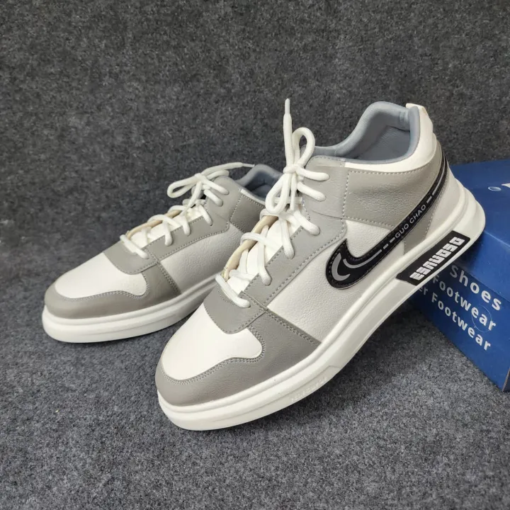 Trendy%20Sports%20Shoes%20For%20Man%20With%20High%20Quality%20Fabrics%20And%20Breathable%20Outdoor%20Sport%20Sneakers%20Lightweight%20Air%20Mesh%20Men%20Shoes%20-%20Image%202