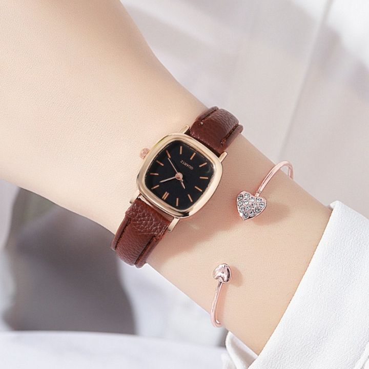 Square%20Pointer%20Quartz%20Watch%20Minimalist%20Dial%20Wristwatch%20With%20PU%20Leather%20Watchband%20-%20Image%203