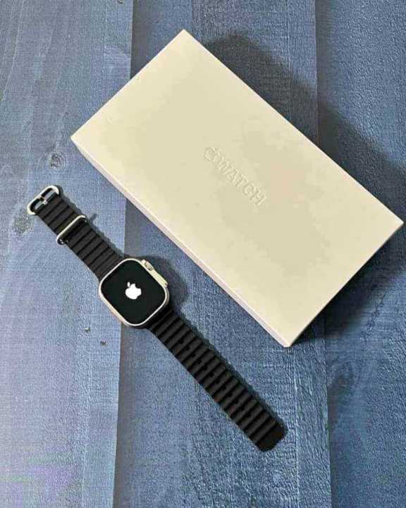 Watch%208%20Ultra%20smartwatch%20in%203%20Strap%20With%20apple%20logo%20copy%20-%20Image%208