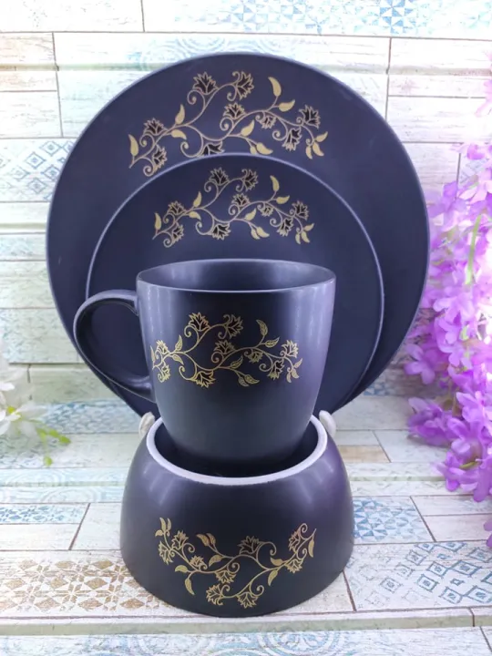 Black%20beauty%204%20Pieces%20dinner%20Set,Ceramic%20Exclusive%20dinner%20Set%20oven%20safe,%20for%20gift%20and%20home%20decoration-black.CD:R00.%20-%20Image%202