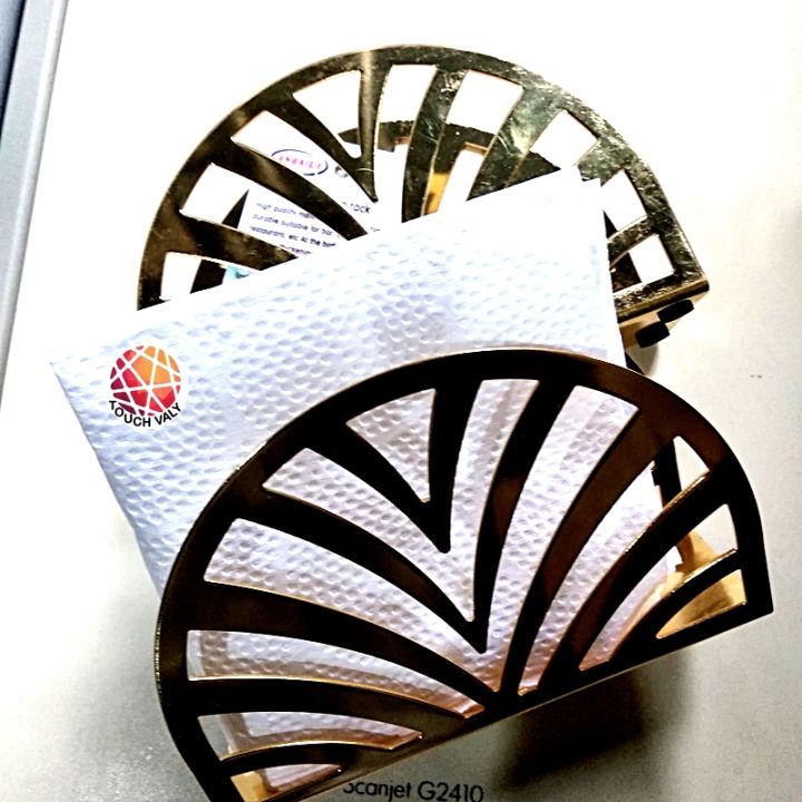 Tissue%20Paper%20Holder%201%20pc%20%20Golden%20Colour%20Ovel%20Shape%20Accessories.%20-%20Image%202