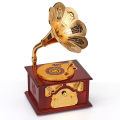 Bazyin Speaking Machine does not bring a mixed batch of Shanghai beach retro vocal machine music box couple music box. 