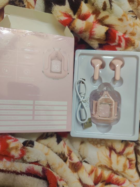 Ultrapods%20Pro%20True%20Wireless%20Earbuds%20with%20Transparent%20%20Display%20Design%20Water%20Proof%20by%20amazing%20accessories%20%20Bluetooth%205.3%20-%20Earbuds%20-%20Image%205