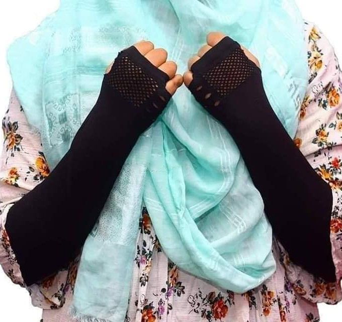 Fingerless%20Hand%20Socks%20For%20Women%20Free%20Hijab%20Coilles%20Safety%20Pin%20Hand%20Gloves%20For%20Women%20-%20Image%205
