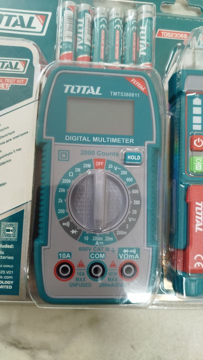 TOTAL%20Electrical%20Test%20Kit%20with%20Digital%20AC%20Clamp%20Meter,%20AC%20Voltage%20Detector,%20Digital%20Multimeter%20Model%20TOS23068%20-%20Image%204