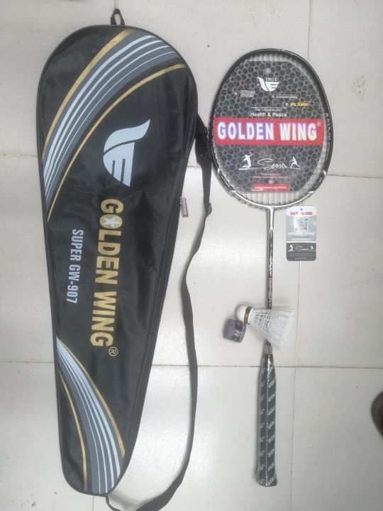 Golden Wing GW 907 Model Badminton Racket with Plastic Shuttlecocks and Grip Free