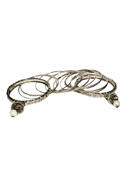Elegant%20Silver%20Crystal%20Bangles%20Set%20for%20Women%20%E2%80%93%20Wedding%20&%20Party%20Jewelry%20-%20Image%202