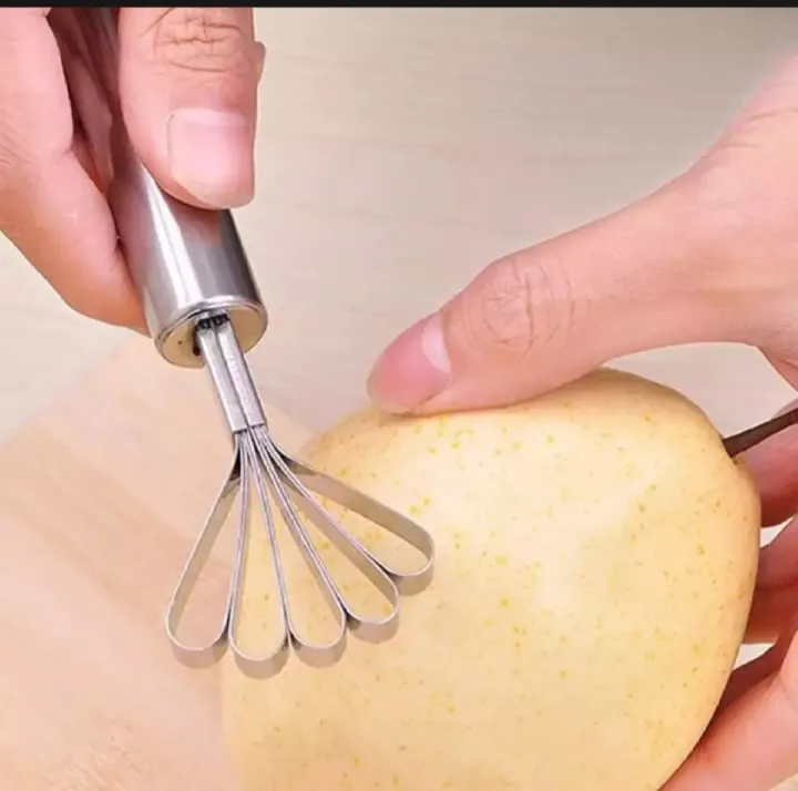 Coconut%20Shaver%20Grater%20-%20Perfect%20Tool%20For%20Grating%20Fresh%20Coconut%20For%20Cooking%20And%20Baking%20Needs%20-%20Image%203