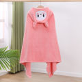 Coral velvet babies can wear cartoon hooded bath towels, children's capes, bathrobes, soft and absorbent babies and toddlers. 