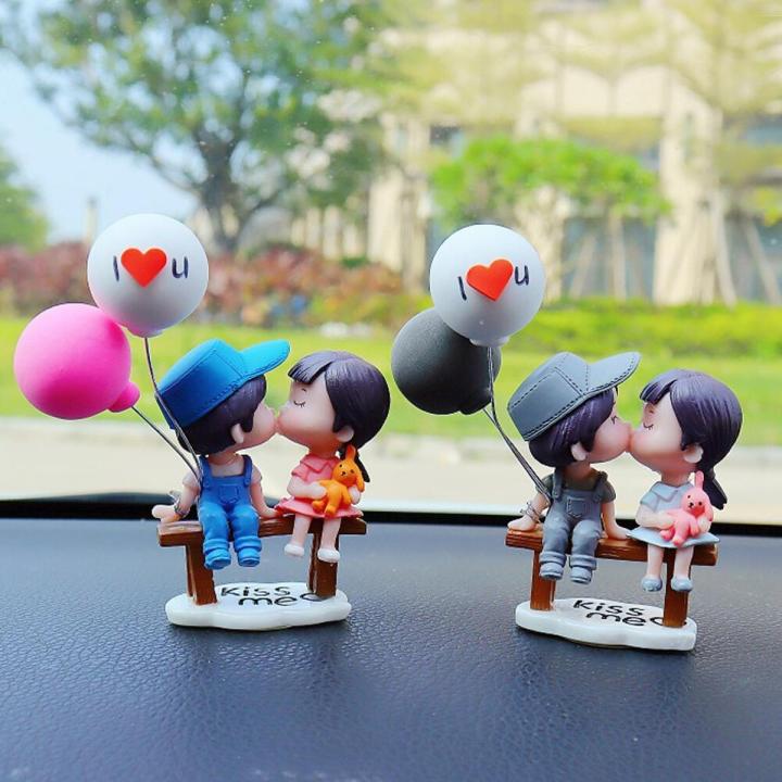 FG 2Pcs/Set Cute Cartoon Couple with Bench Car Dashboard Doll