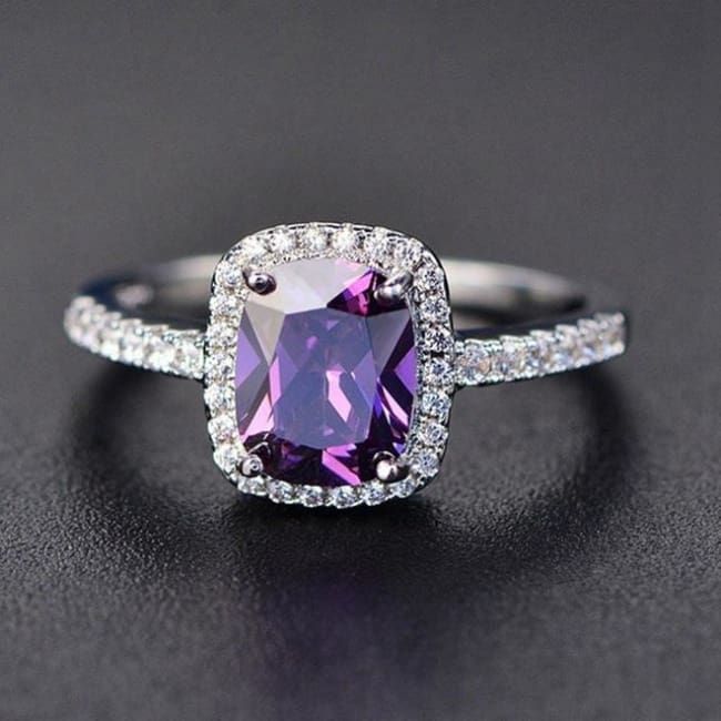 Cushion%20Cut%20Halo%20Zircon%20Stone%20Engagement%20Ring-Ring%20For%20Girls%20-%20Image%204