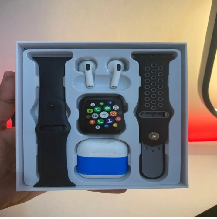 W26%20Pro%20Max%20Specials%20Smartwatch%20With%20TWS%20Earbuds%20Dual%20Set%20Strip%20-%20Image%204