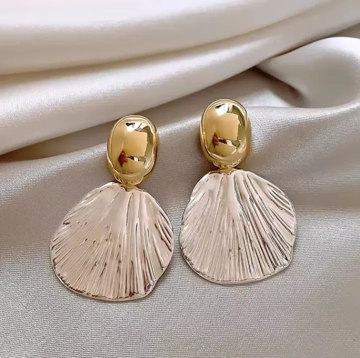 Fashionable%20and%20Simple%20Fan-Shaped%20Shell%20Temperament%20Drop%20Female%20Earrings%20for%20Women%20Jewelry%20Party%20Girl%20Accessories%20Gifts%20New%202024%20-%20Earrings%20for%20Girls%20Simple%20Stylish%20-%20Image%203