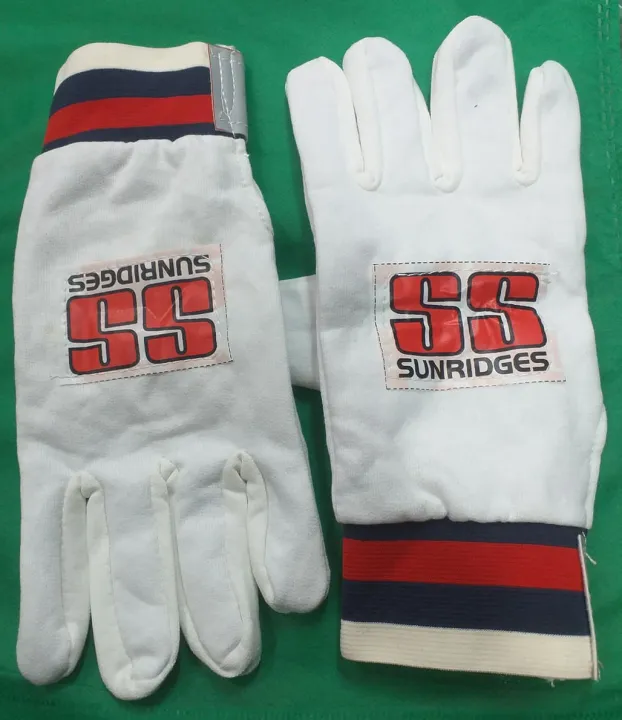 SS%20Wicket%20Keeping%20Inner%20Gloves%20-%20White%20-%20Image%205